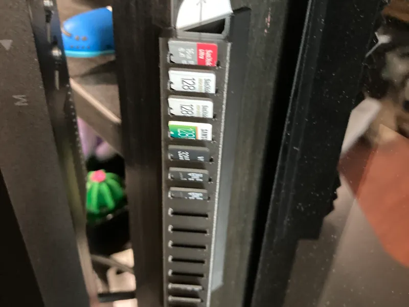 Micro SD Card corner holder