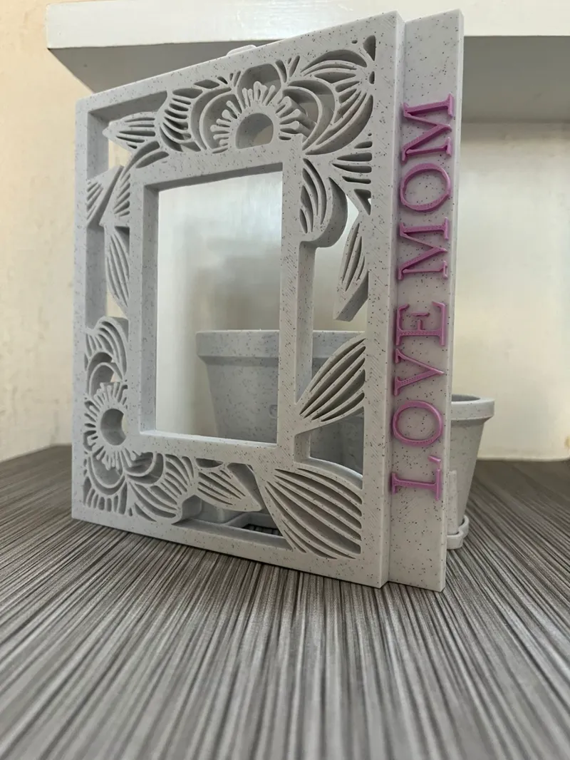 Portrait holder