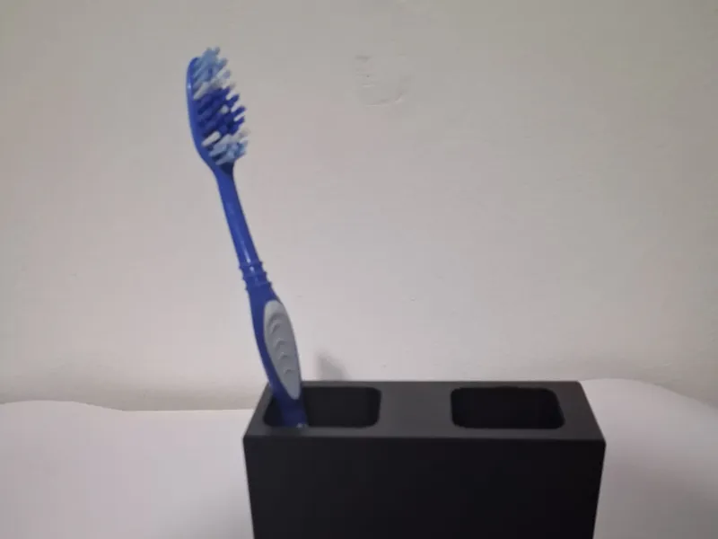 simple but effective toothbrush holder