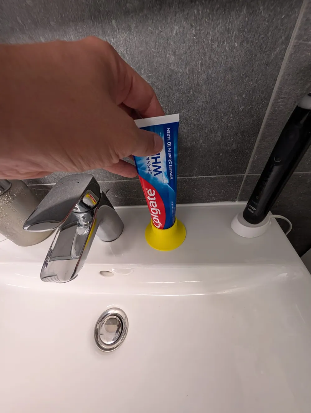 Colgate Toothpaste Racking Colgate Toothpaste Holder/Colgate toothpaste stand by Acki3DPrint ...