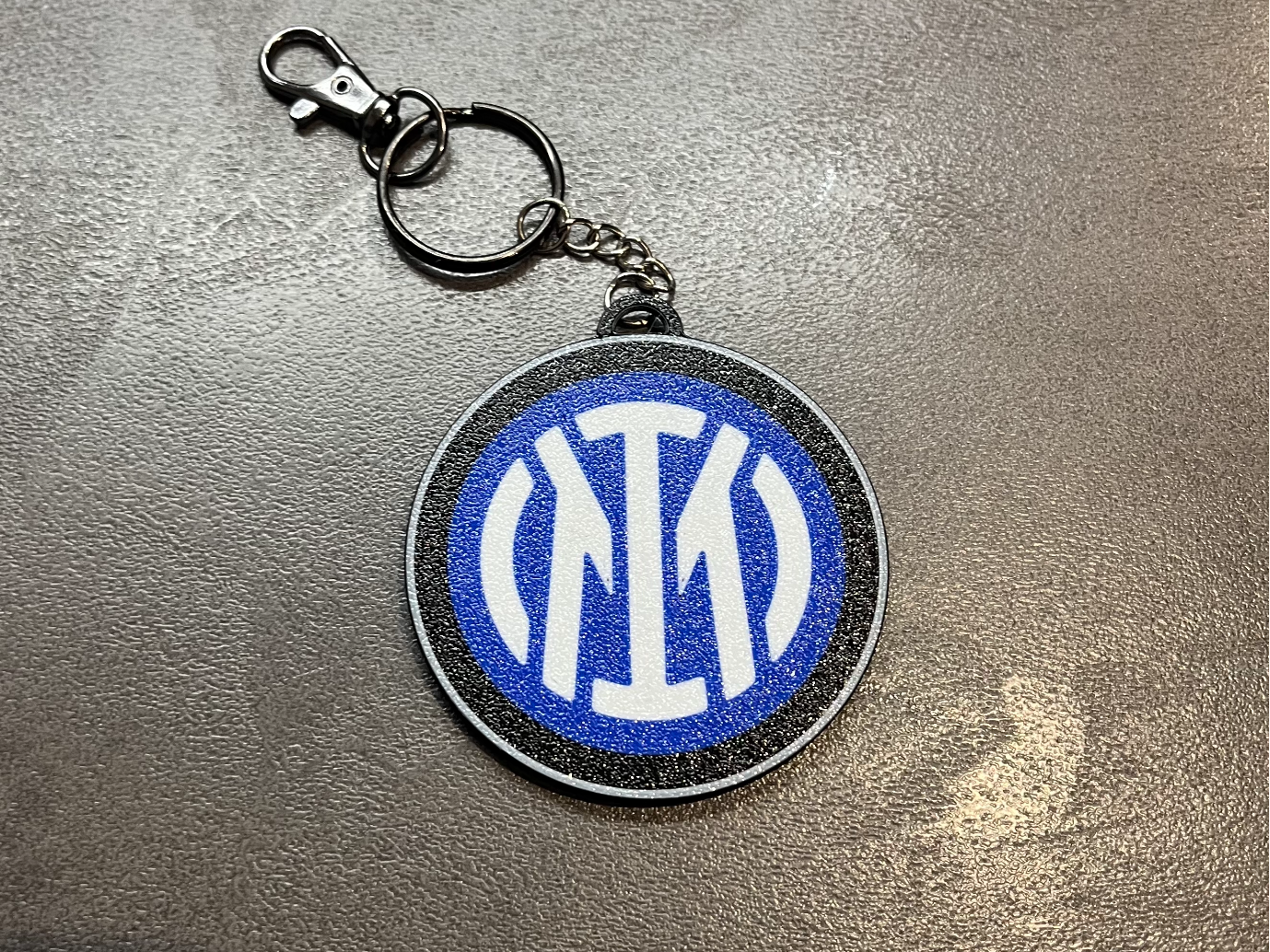 logo inter keychain