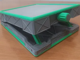 Piano inclinato regolabile speaker