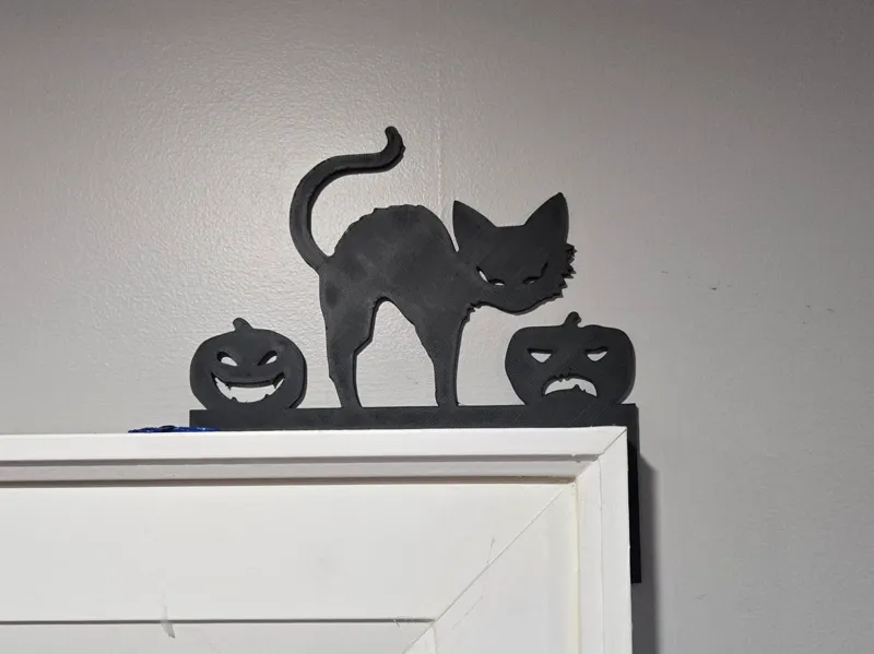 Halloween Spooky Cat Door Corner