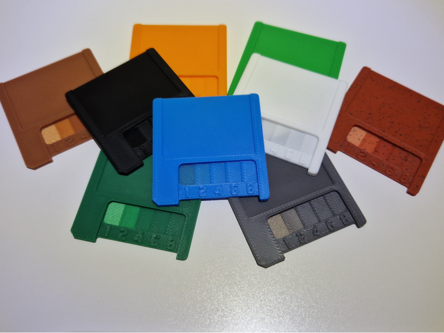 Miniatura 1 do modelo 3D Mini Disketten Farbmuster
