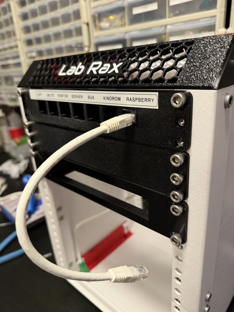 7 slot patch panel for 10'' rack.(Labrax) - Free 3D Print Model ...