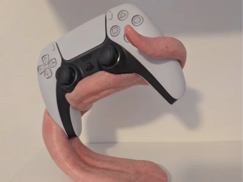 Tongue PS5 controller stand/holder
