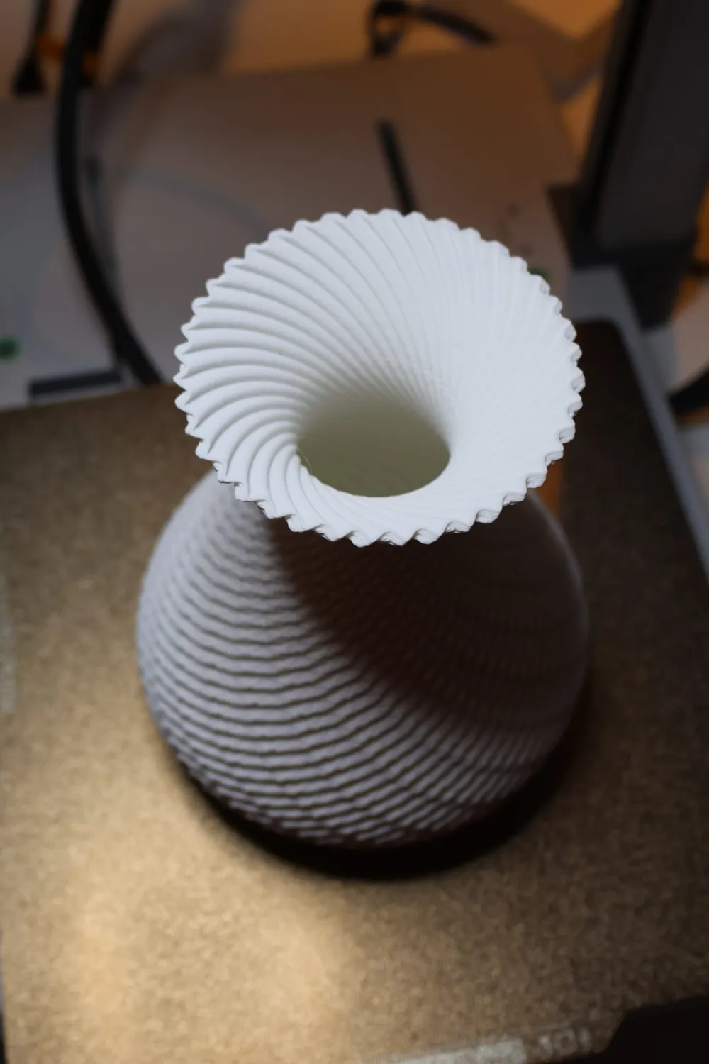 Spiral Vase by 3D TECH LAB MakerWorld: Download Free 3D Models