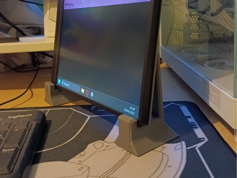 Vertical Monitor Stand Low