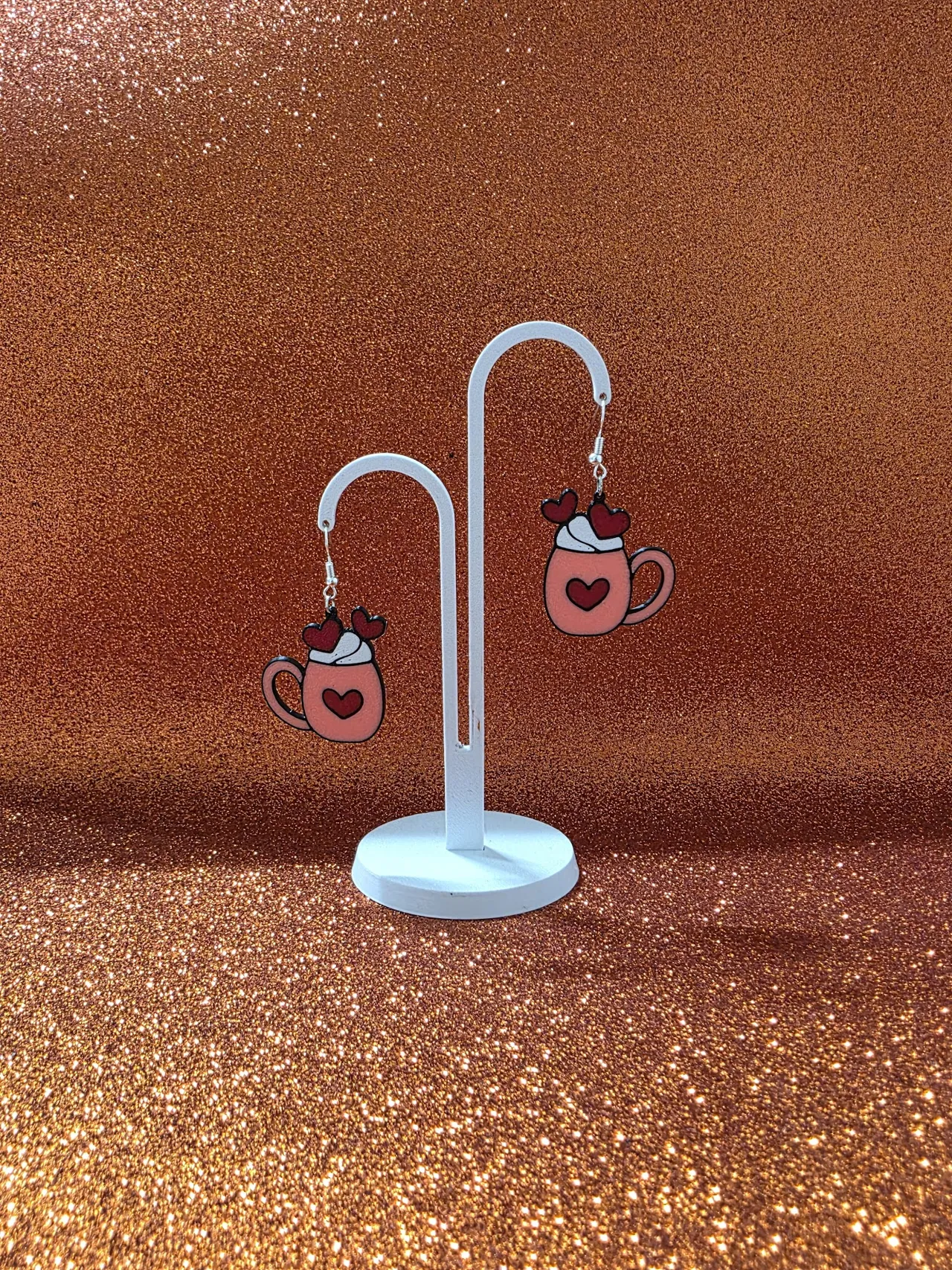 Mug love earrings view 3