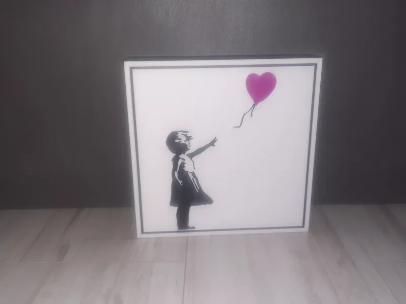 La Petite Fille au ballon light box bansky