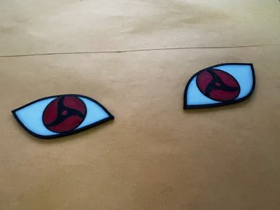 Itachi's Sharingan colorized and thinner for bends