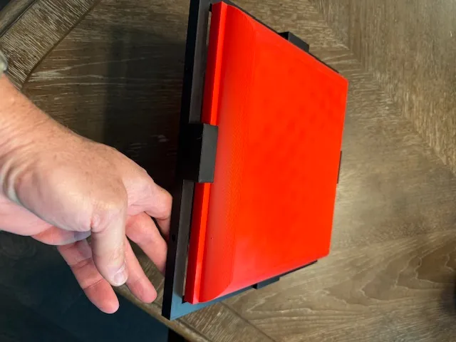 Expandable Stadium Chair