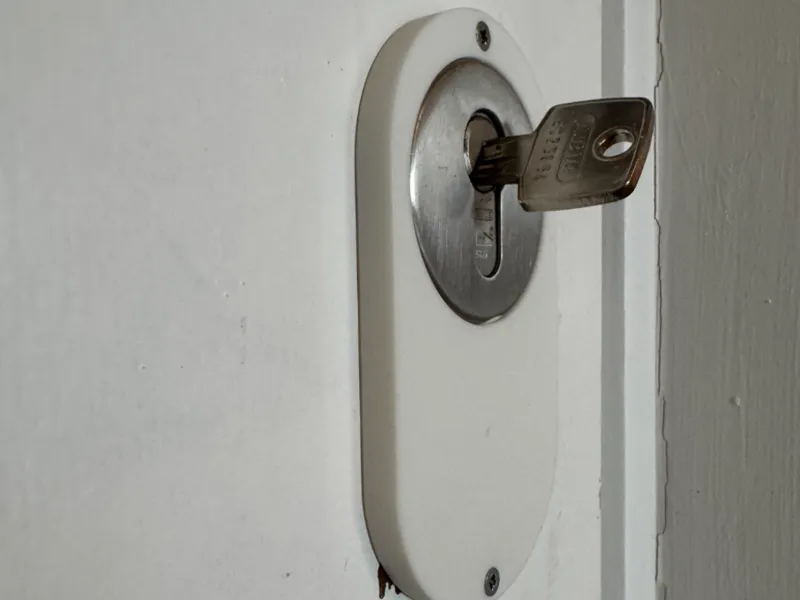Switchbot Lock Ultra Base Door