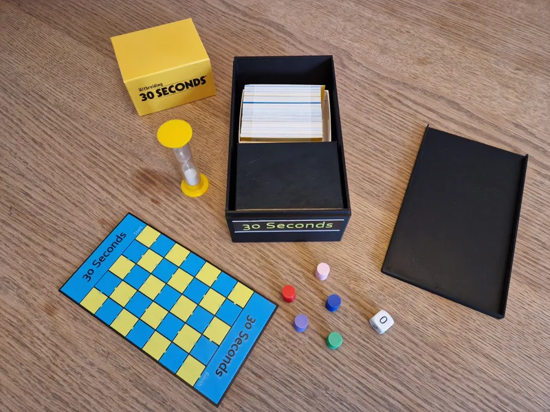 30 seconds compact box and board