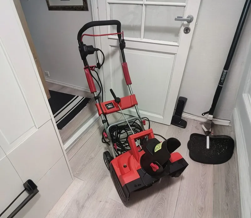 Snowblower Handle