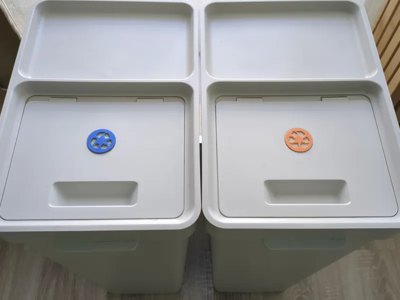 Recycling logo for IKEA HÅLLBAR bin