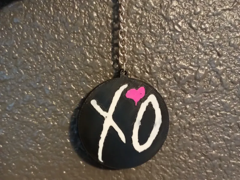 The weeknd XO logo keychain
