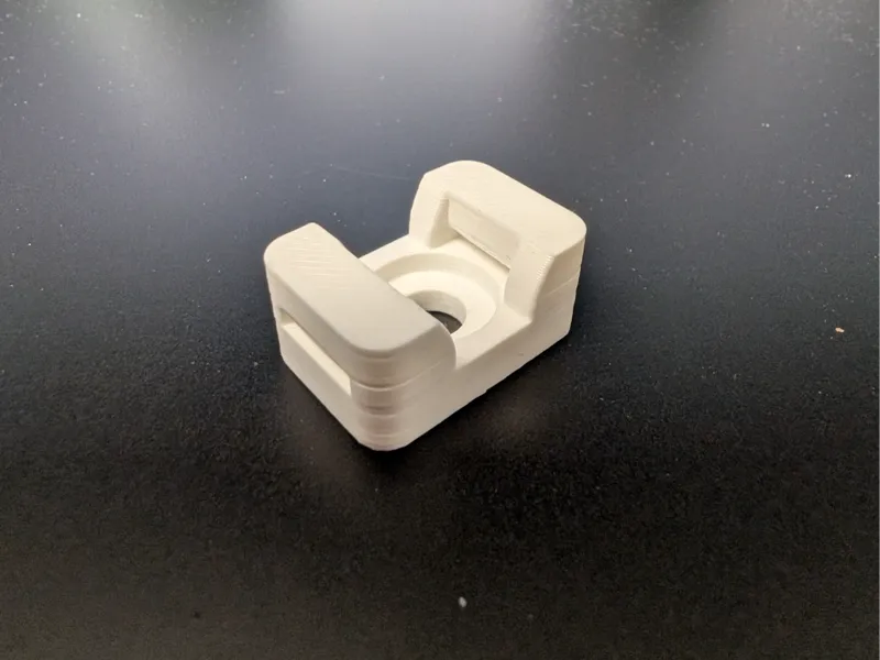Attache câble pour panneau Leviton SMC