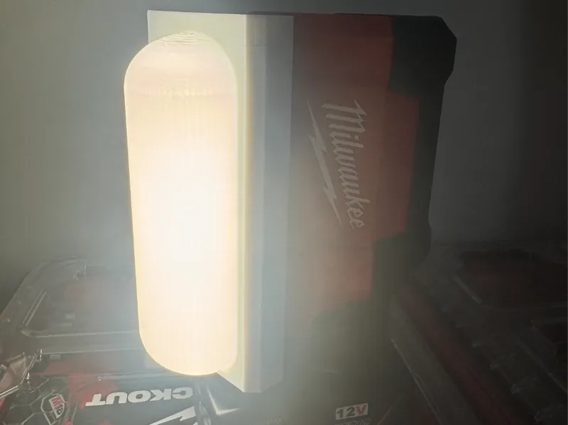 Milwaukee M12 Rover Flood Light Diffuser