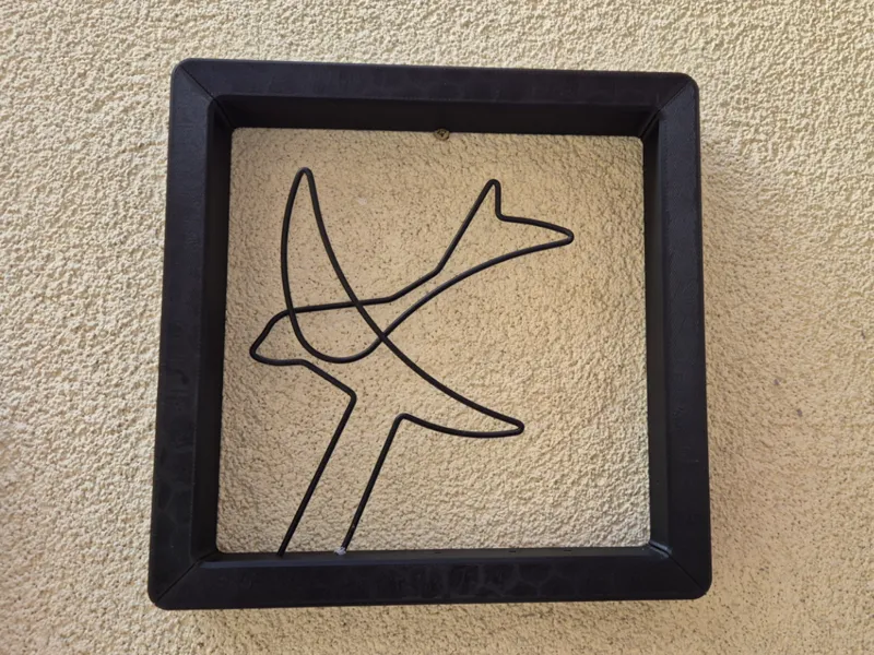 Wire birds in frame - ornament