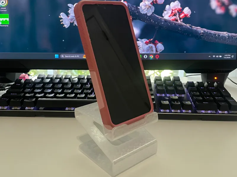 Minimalistic Phone Stand