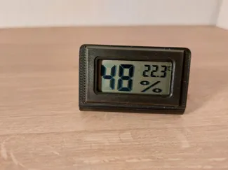 Mini Hygrometer Stand / Holder