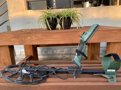 Folding electronics mount to the Xterra Pro