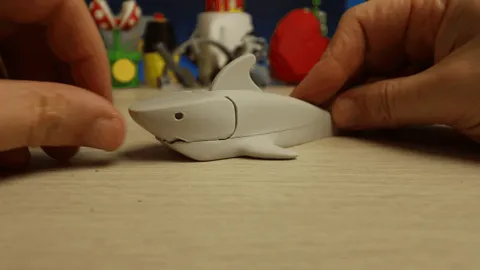 Biting Shark Fidget view 2