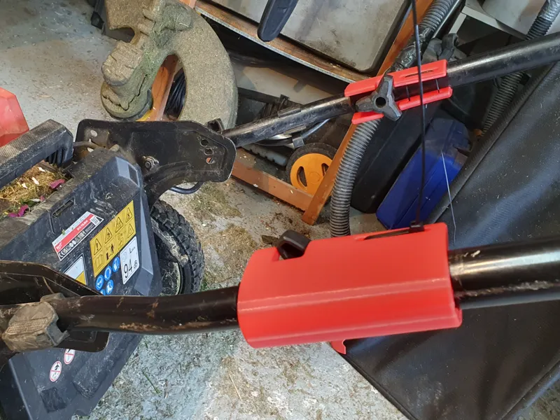 M18 Mower handle knobs/nuts holder 