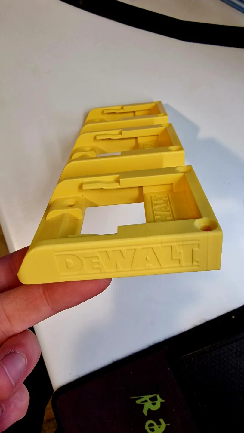 Dewalt triple battery holder view 3