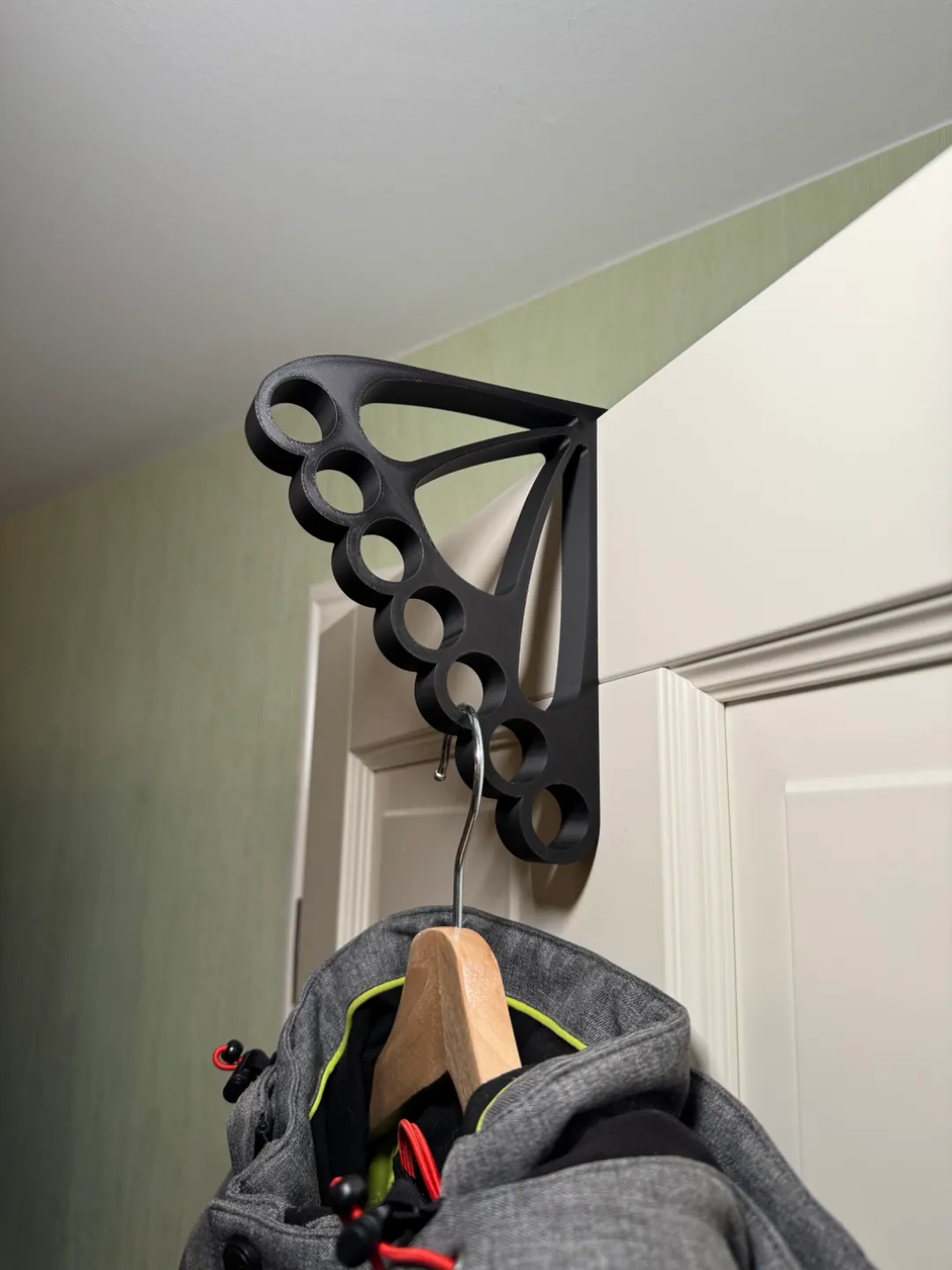 Door hook for 7 clothes hangers view 4