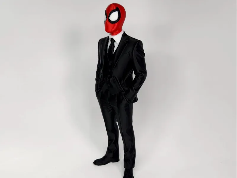 Elegant spiderman - classic suit