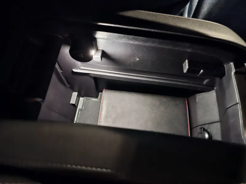 Toyota Highlander Center Console light