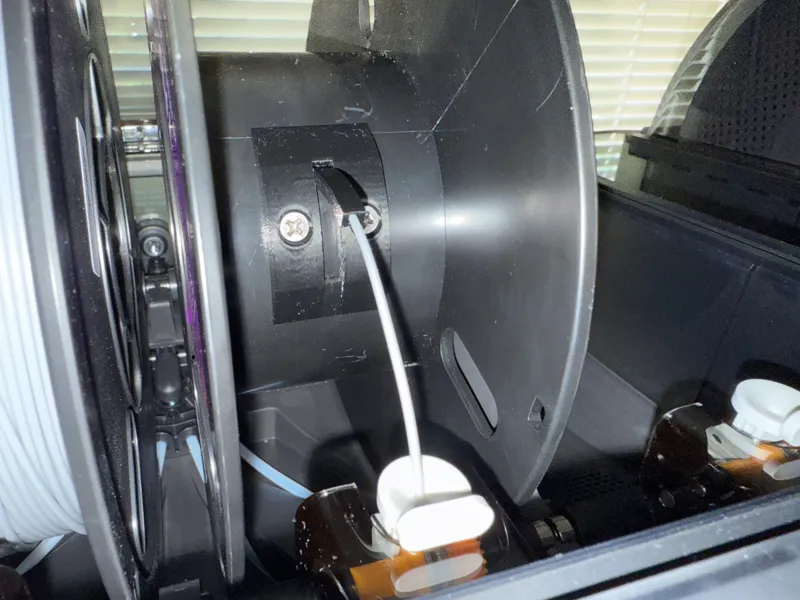 AMS friendly re-spool adapter