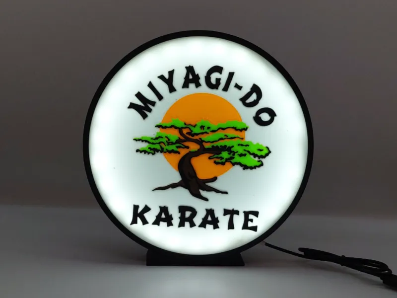 MIYAGHI  DO KARATE LIGHTBOX