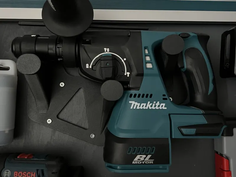 Wall Mount Makita DRH243 