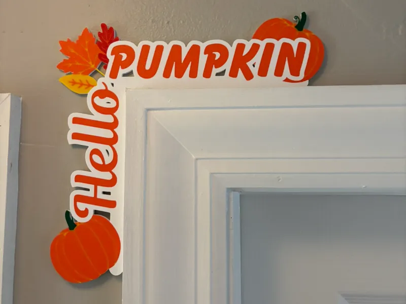 Hello Pumpkin Door Corner