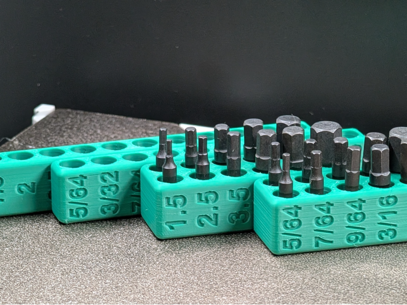 Magnetic Bit Holder Parametric Python (build123d)