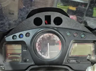CBR1100XX gear indicator with chargers hole