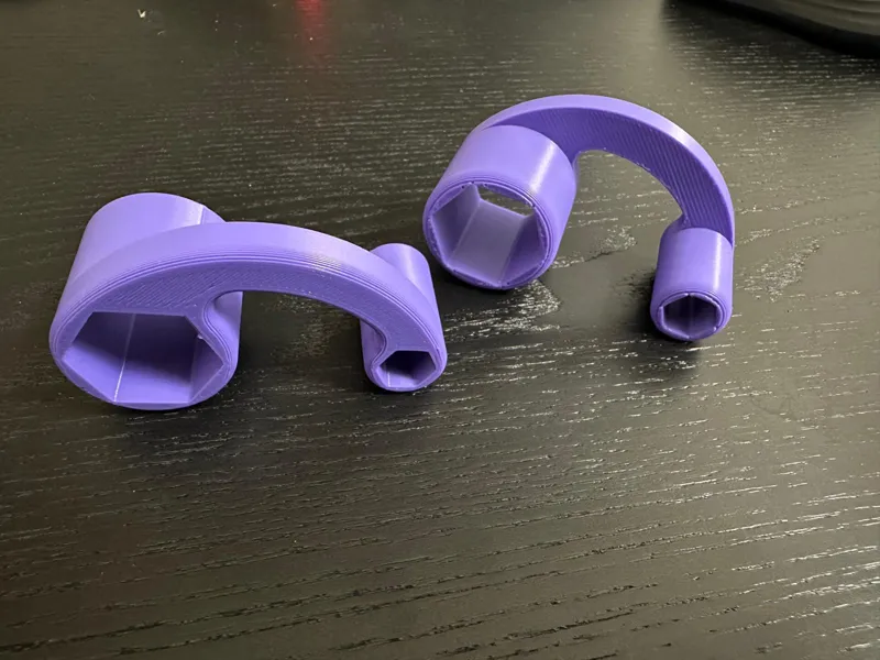 Laptop lifter