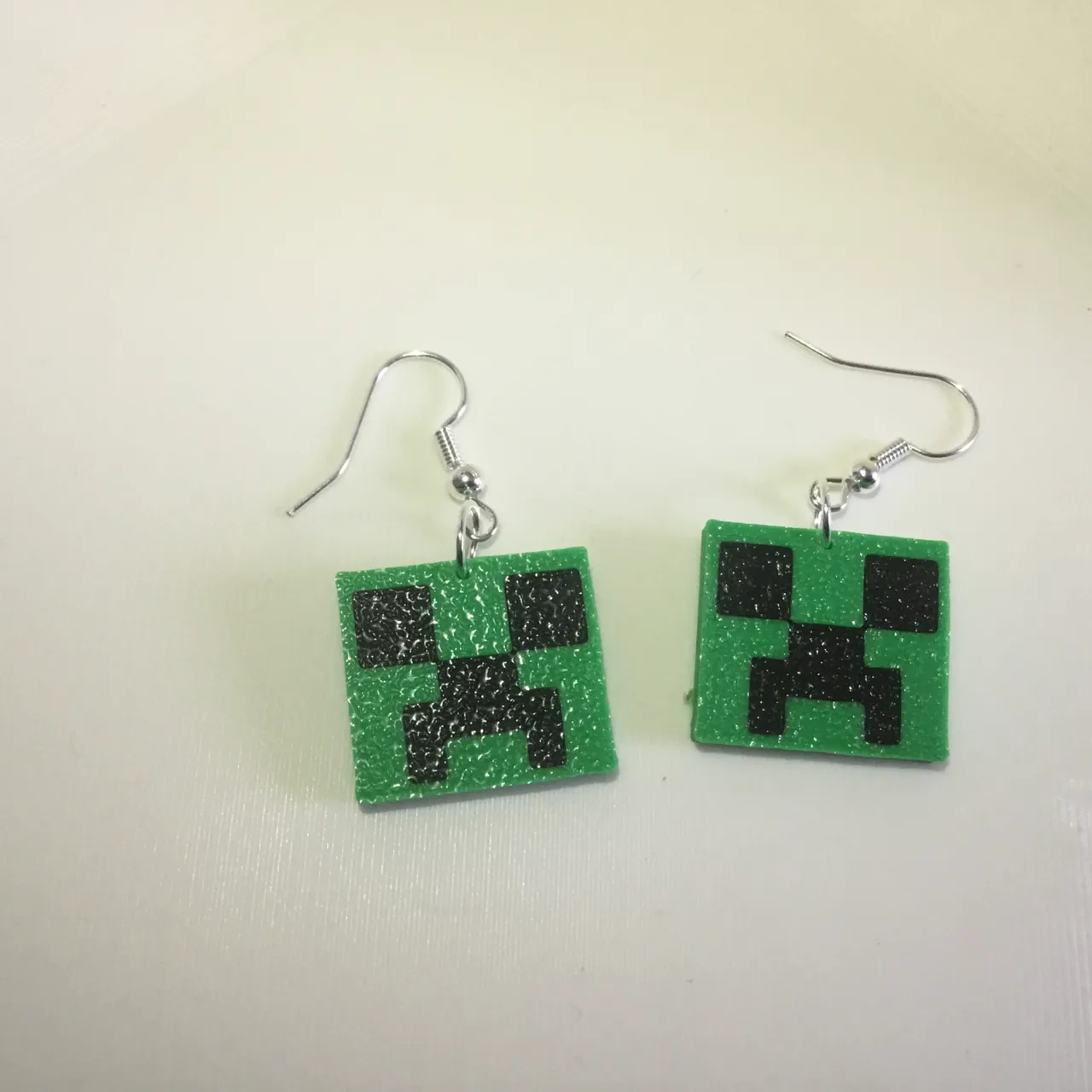 Minecraft Earrings set of two Creeper and Enderman view 3