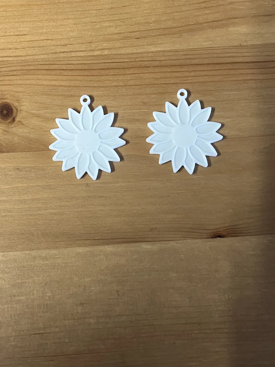 flower earrings view 2