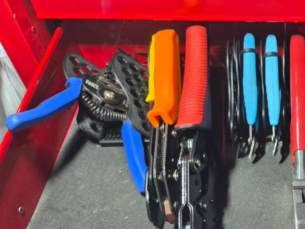 Adjustable Plier Rack Angled Divider - Free 3D Print Model - MakerWorld