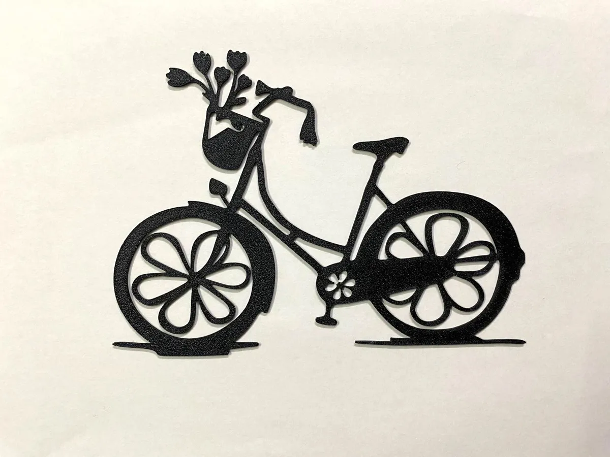 Sculpture vélo fleuri décoratif
