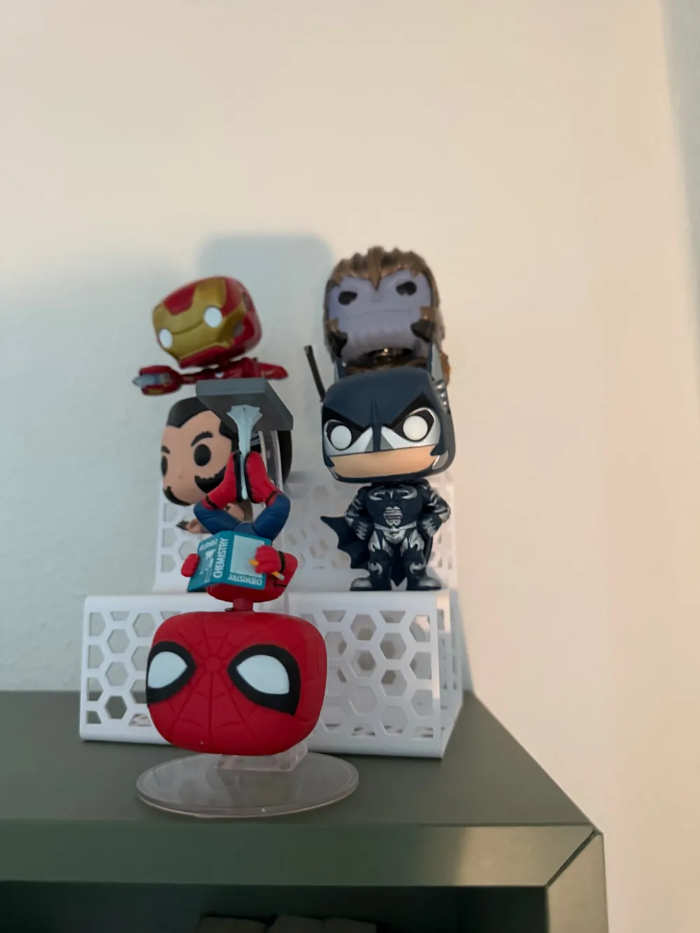 display shelf for miniature figures - Free 3D Print Model - MakerWorld