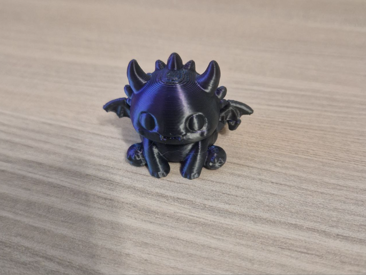 tenero mini draghetto alieno