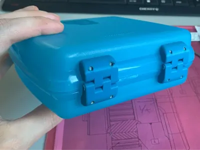 Tupperware hinge repair