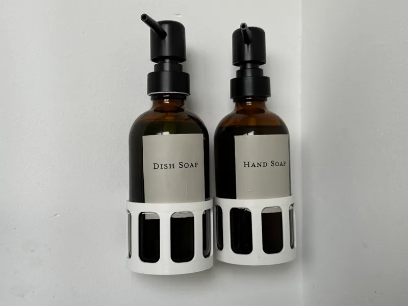 Soap dispenser wall mount - Parametric!