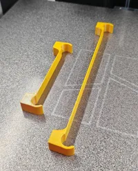 foots/stands for short and long side
