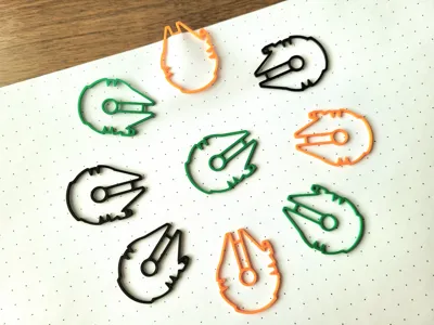 Paperclip inspired by Millennium Falcon space ship